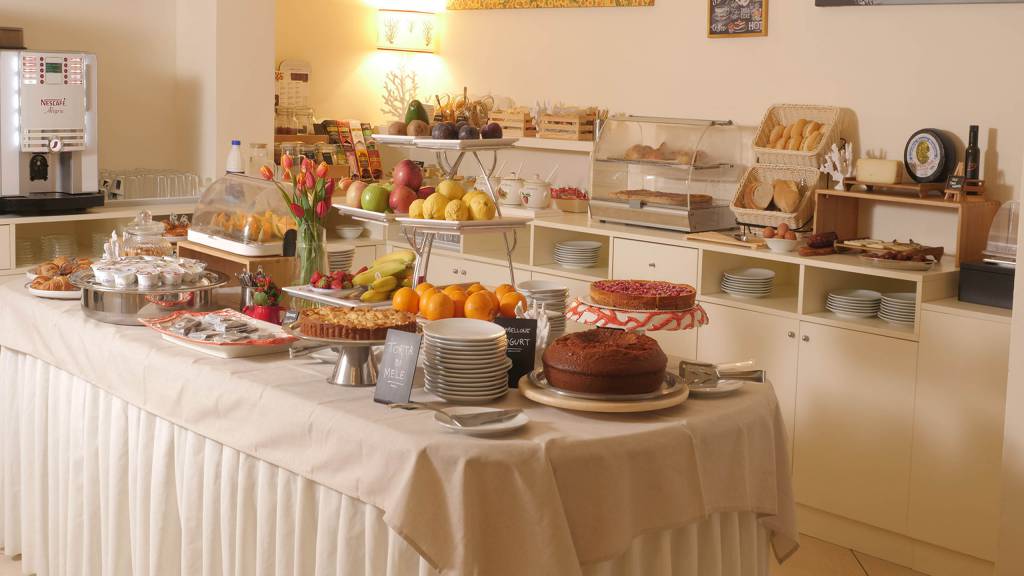 Hotel-Corallo-Albinia-Agosto-2022-Colazione-5